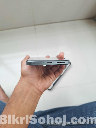 Realme 12
